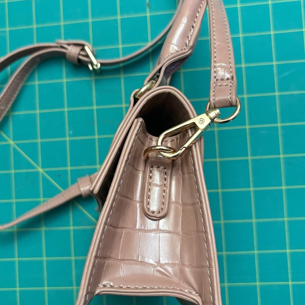Urban Expression Mini-Purse - Picture 4 of 5